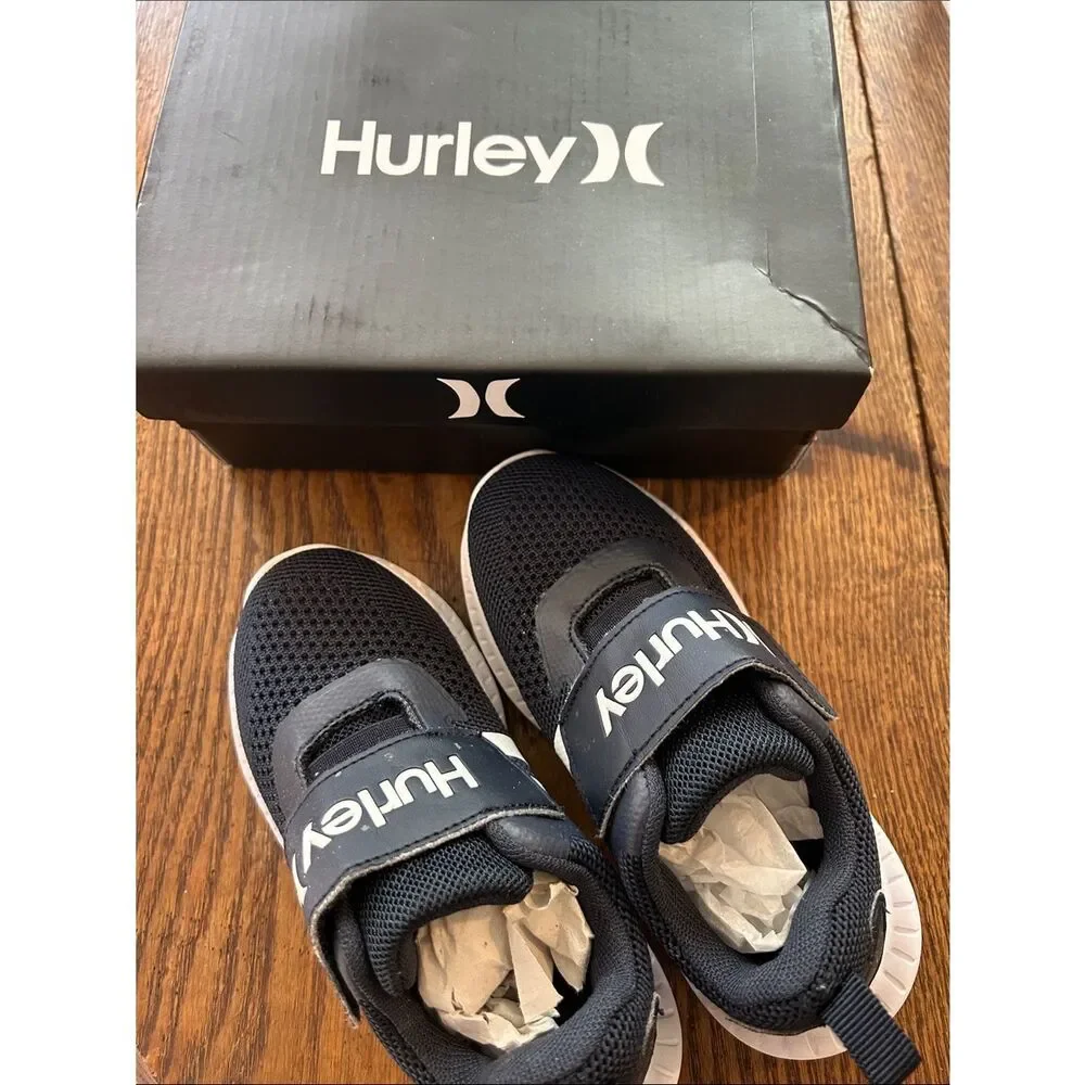 Hurley Deep Navy ⚓️ and White Kids Mesh Hook-and-Loop Sneakers in box 📦